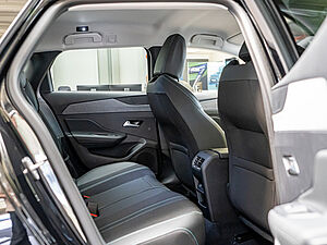 Peugeot 308 SW Allure BlueHDi 130 EAT8 4 navigation