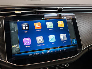 Mercedes-Benz E 200 T Avantgarde Advanced Plus 11 navigation