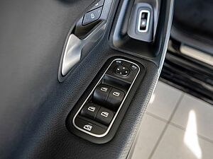 Mercedes-Benz CLA 250 e Progressive 27 navigation