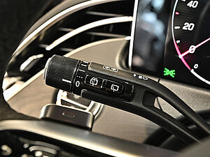 Mercedes-Benz E 220 T d AMG Line 20 navigation
