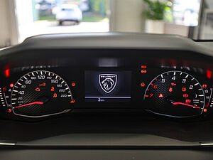 Peugeot 208 Neuer STYLE PureTech 100 19 navigation