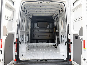 Volkswagen Crafter 35 KA 2.0 TDI 30 navigation
