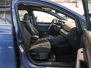Volkswagen Golf VIII EDITION 50 1.5 eTSI 2 navigation