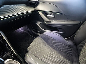 Peugeot 208 GT PureTech 100 16 navigation