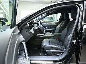 Peugeot 308 SW GT HYBRID 136 e-DSC6 9 navigation