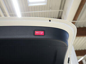 Mercedes-Benz GLC 220 d 4M Edition AMG Line 32 navigation