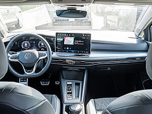 Volkswagen Golf VIII Variant GOAL 2,0 l TDI DSG 8 navigation
