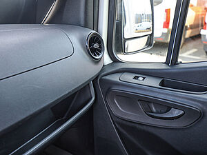 Mercedes-Benz Sprinter 316 CDI Koffer RWD L3 13 navigation