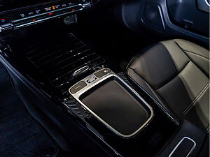 Mercedes-Benz A 200 d AMG Sport Advanced Plus 13 navigation
