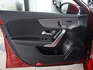 Mercedes-Benz A 220 4M Limo Progressive Advanced 29 navigation
