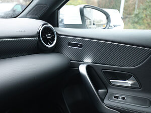 Mercedes-Benz A 250 e Progressive Advanced 18 navigation
