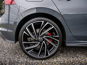 Volkswagen Golf VIII GTI Clubsport 2.0 TSI DSG 8 navigation