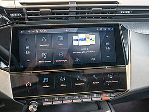 Peugeot 308 SW Allure HYBRID 136 e-DSC6 9 navigation