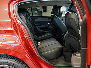 Peugeot 308 Allure BlueHDi 130 EAT8 4 navigation