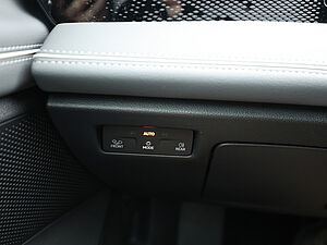 Volkswagen Passat Business 2.0 TDI DSG 29 navigation
