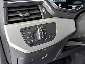 Audi A4 Avant advanced 35 TDI S tronic 18 navigation