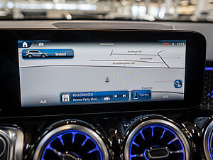 Mercedes-Benz GLB 200 d AMG Sport Advanced Plus 11 navigation