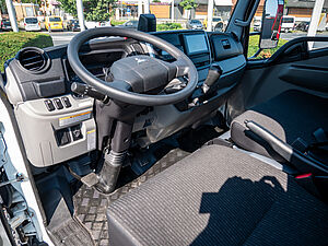 Fuso Canter 6S15 Jotha Absetzkipper 5 navigation