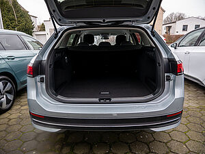 Volkswagen Passat Variant Business 2.0 TDI 28 navigation