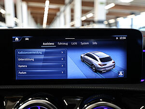 Mercedes-Benz CLA 200 SB d AMG Sport Premium Plus 13 navigation