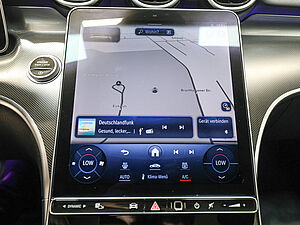 Mercedes-Benz C 180 T Avantgarde Advanced 13 navigation