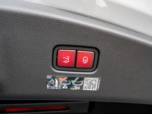 Mercedes-Benz CLE 220 d AMG Line Premium PANO LED SITZBEL. 25 navigation