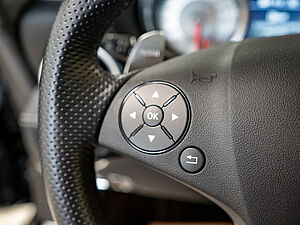 Mercedes-Benz SLS AMG Roadster MY14 rotes Dach! 11 navigation