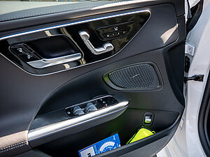 Mercedes-Benz C 220 d T 18 navigation