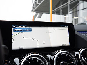 Mercedes-Benz GLA 180 Progressive Line Edition 9 navigation