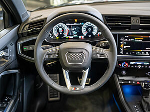 Audi Q3 S line 35 TFSI S tronic 8 navigation