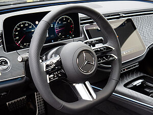 Mercedes-Benz E 220 d T AMG Line Advanced Plus 19 navigation