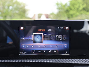Mercedes-Benz A 250 e 11 navigation
