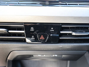 Volkswagen Golf VIII Variant Life 1,5 l TSI 16 navigation