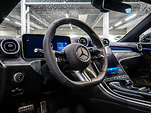 Mercedes-Benz CLE 200 Cabrio AMG Line 19 navigation