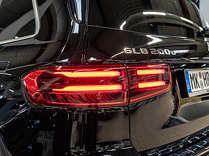 Mercedes-Benz GLB 200 d AMG Line 30 navigation