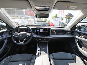 Volkswagen Passat Variant Business 1,5 l eTSI DSG 8 navigation