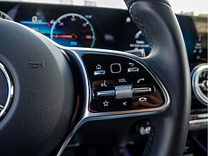 Mercedes-Benz EQB 300 4M Progressive Advanced 16 navigation