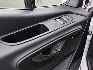 Mercedes-Benz Sprinter 317 CDI Kasten L3H2 27 navigation