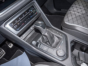 Volkswagen Tiguan 2,0 TDI DSG 4Motion R-Line 15 navigation