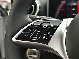 Mercedes-Benz C 180 T Avantgarde Advanced 17 navigation