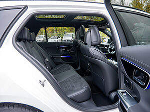 Mercedes-Benz C 220 d T AMG Line 4 navigation