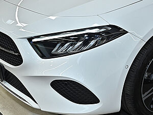 Mercedes-Benz A 250 e Progressive 30 navigation