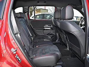 Mercedes-Benz GLB 180 AMG Sport Advanced Plus 5 navigation