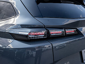 Peugeot 308 SW Allure HYBRID 145 e-DSC6 22 navigation