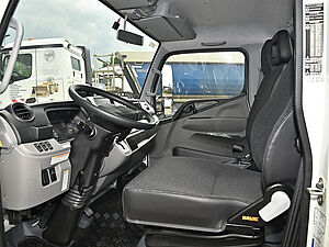 Mitsubishi Fuso Canter FUSO Canter 9C18 AMT 8 navigation