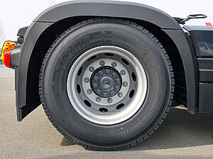 Mercedes-Benz Actros 1853 LS 4x2 F 13 5 navigation