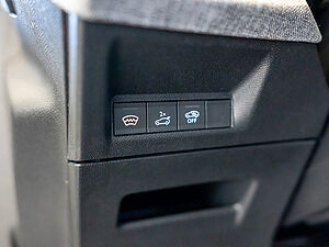 Peugeot 3008 GT HYBRID 136 e-DSC6 NEUES MODELL 18 navigation