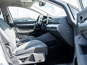 Volkswagen Golf VIII Variant Goal 2,0 l TDI DSG 2 navigation