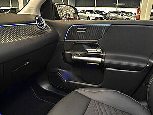 Mercedes-Benz B 220 d Progressive 15 navigation