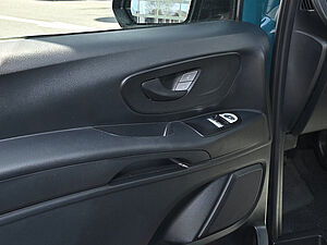Mercedes-Benz Vito 110 CDI Kasten Lang 20 navigation